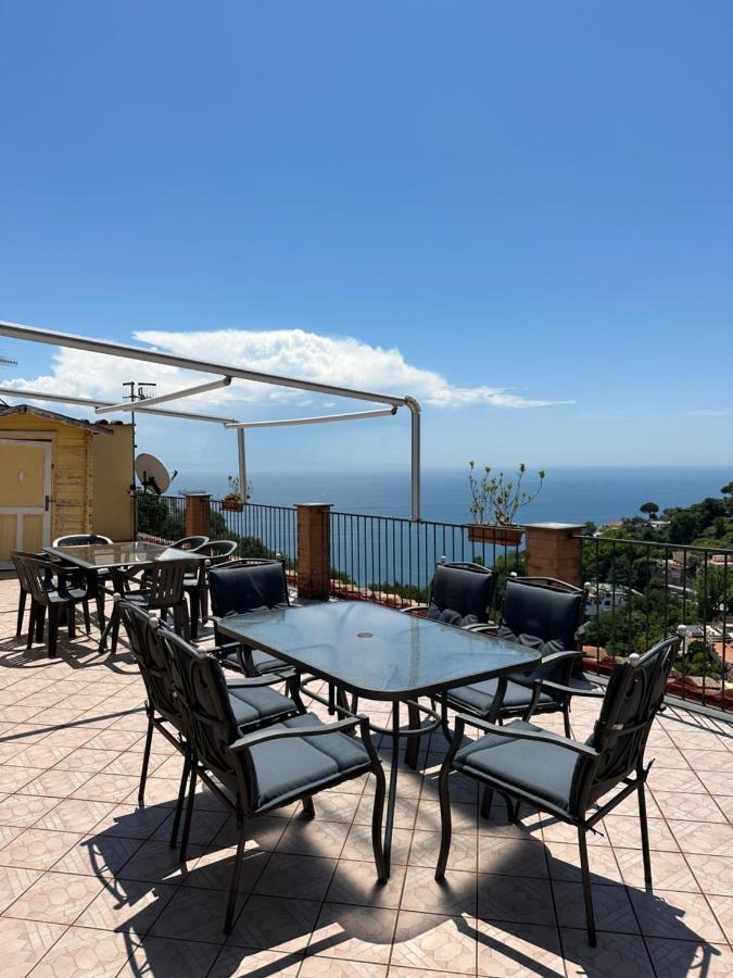 Casa Vittoria Lägenhet Vietri Exteriör bild